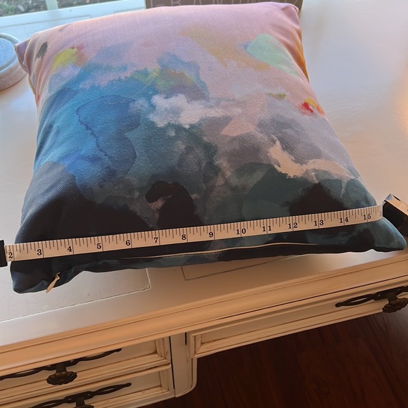 Society 6 Abstract Throw Pillows-NWO tags. 2 weeks old. Custom made - Picture 5 of 5